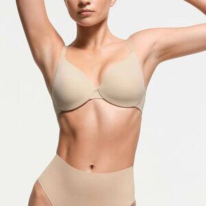 NWT SKIMS Smoothing Intimates Full Coverage Lightly Lined Bra in Clay - 32D